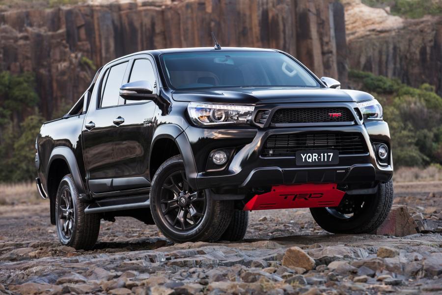  Toyota Hilux Double Cab with TRD Accessories 2017 года  (AU) (фото 1 из 7)